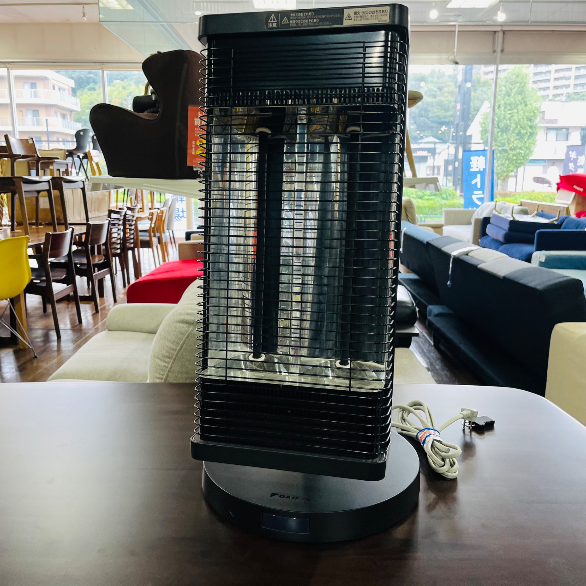 DAIKIN ダイキン 遠赤外線ヒーター   ERFT11YS-T 2021年製 DAIKIN (ダイキン) 遠赤外線ヒーター ERFT11ZSE2 2022年製