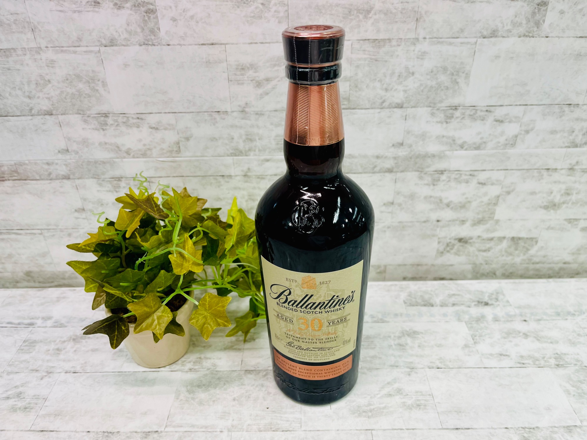 Ballantine's 30年　700ml バランタイン ウィスキー Amazon.co.jp: バランタイン 30年 700ml 40度 [並行輸入品