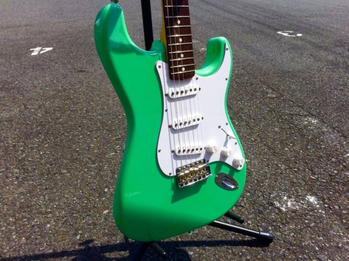 楽器・ホビー雑貨のギター