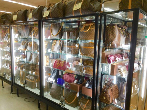 ¥ë¥¤¥ô¥£¥È¥ó¤Î¥ë¥¤¥ô¥£¥È¥ó¡ÊLOUIS VUITTON¡Ë