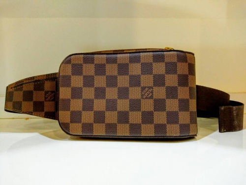 バッグのルイヴィトン（LOUIS VUITTON）