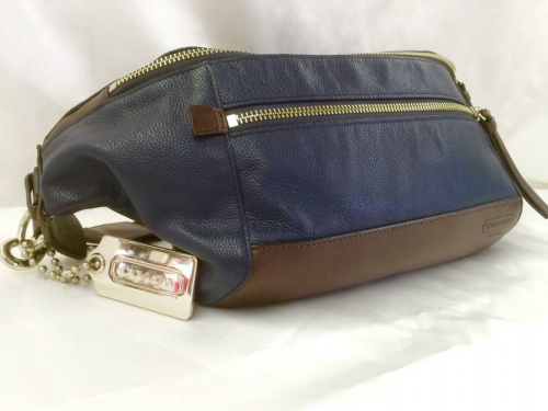 バッグのコーチ（COACH）