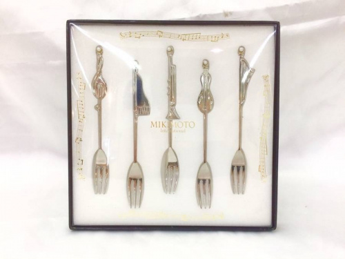 洋食器のMIKIMOTO