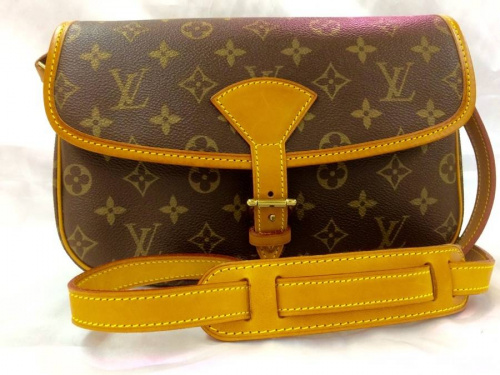 ショルダーバッグのルイヴィトン（LOUIS VUITTON）