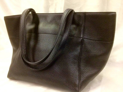 プラダ(PRADA)