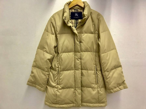 BURBERRY LONDONのベージュ