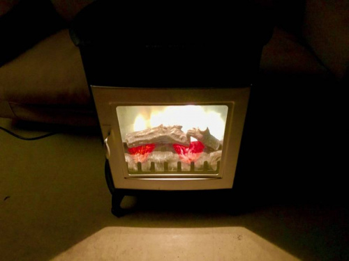 季節家電のストーブ