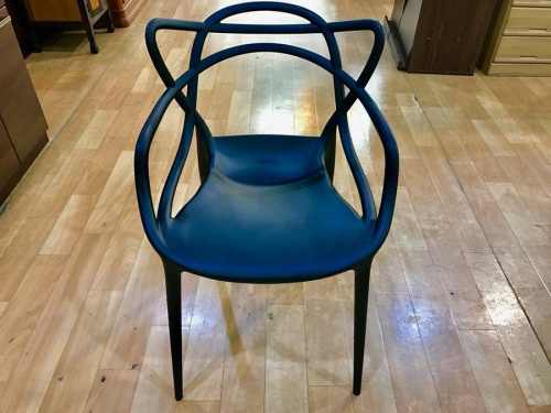イスのKartell