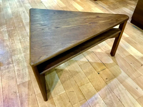 家具・インテリアのテーブル