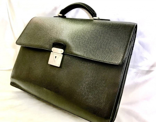 メンズファッションのビジネスアイテム