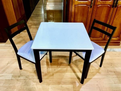 ダイニングセットのエイ・アイ・エス