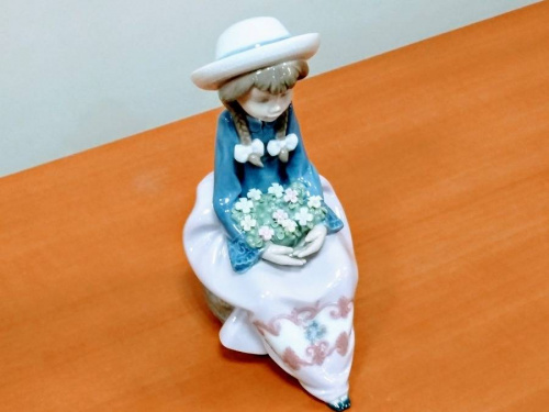 置物のフィギュリン