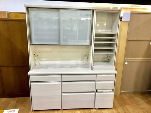 カップボードのMELVIN