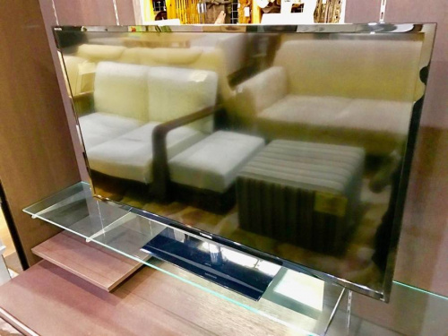 デジタル家電の液晶テレビ