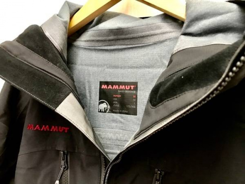 アウトドアのアウトドアウェア