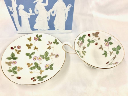 カップ＆ソーサーのWEDGWOOD