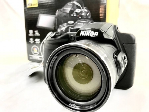 デジタル家電のデジタルカメラ