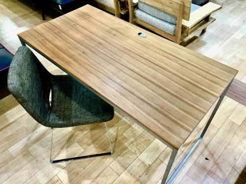 家具・インテリアのデスク