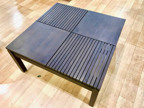 家具・インテリアのテーブル