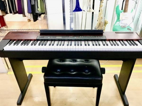 電子ピアノのYAMAHA