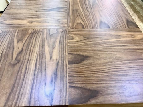 Franc Francのコーヒーテーブル