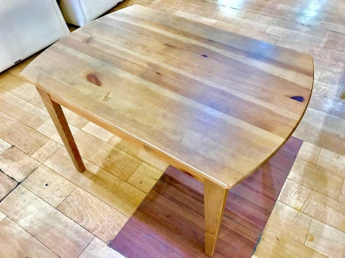 家具・インテリアのテーブル