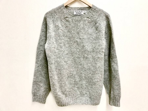 ニットのINVERALLAN