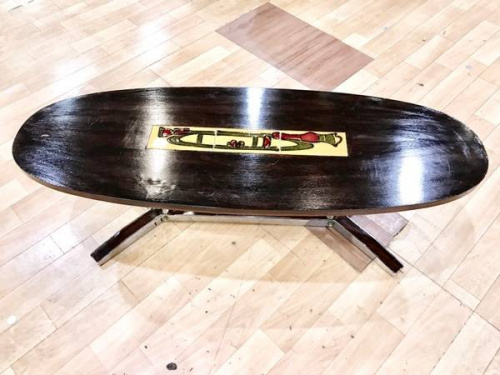 テーブルのオーバルテーブル