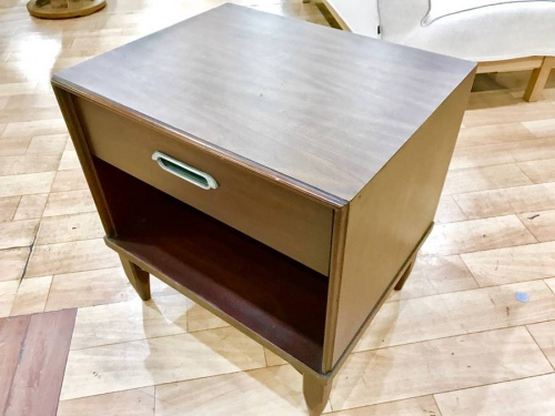 家具・インテリアのテーブル