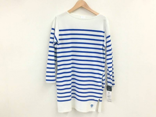 春物のカットソー