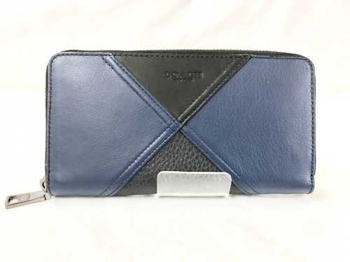 財布のコーチ（COACH）