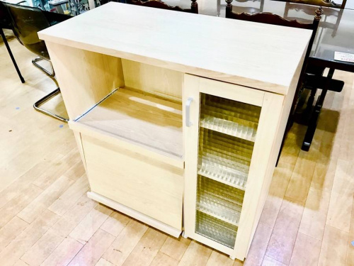 家具・インテリアのテーブル