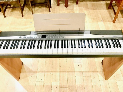 電子ピアノのカシオ（CASIO）