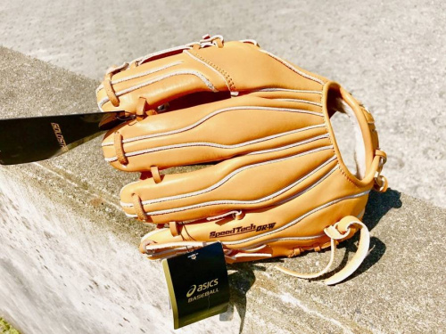 軟式グローブのasics