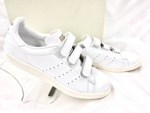 アディダス（adidas）