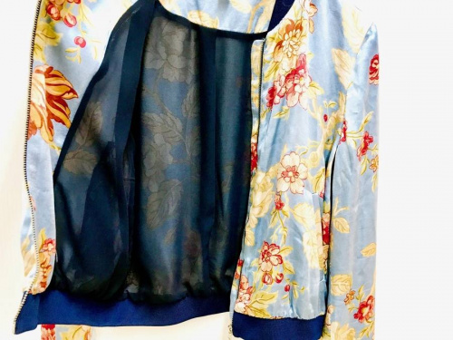 スカジャンのZARA