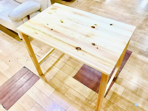 家具・インテリアのテーブル