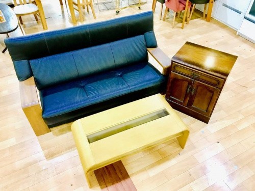 家具・インテリアのテーブル