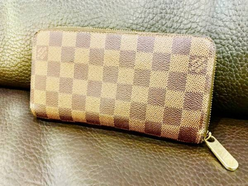 ブランド・ラグジュアリーの財布
