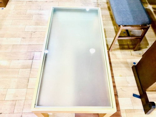 リビングテーブル