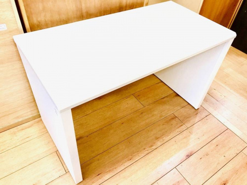 家具・インテリアのデスク