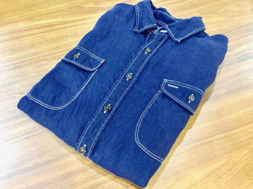 メンズファッションのシャツ