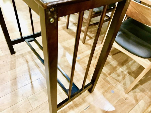 カウンターチェアの南大沢