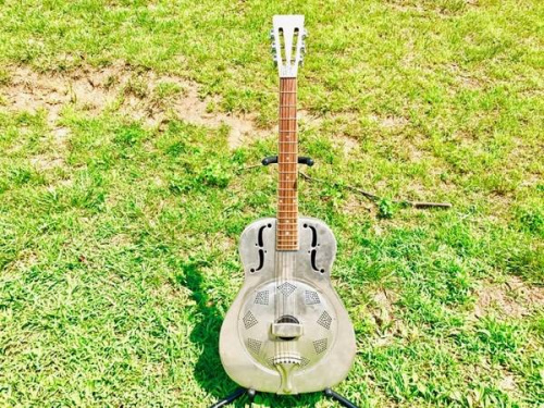 ギターのANTIQUE NOEL