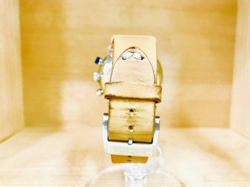 レザーの南大沢