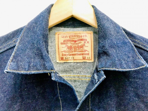デニムジャケットのリーバイス(LEVI'S)