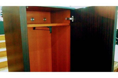 ワードローブの天童木工