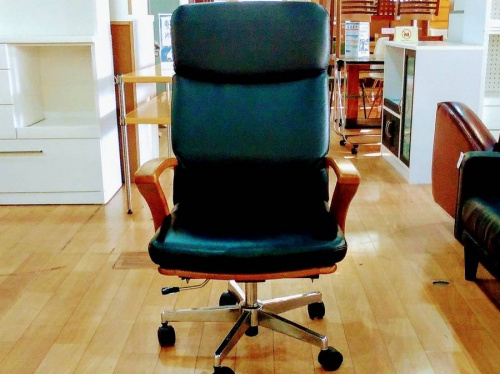 ワークチェアの浜本工芸