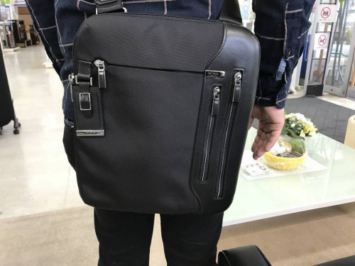 バッグのトゥミ(TUMI)