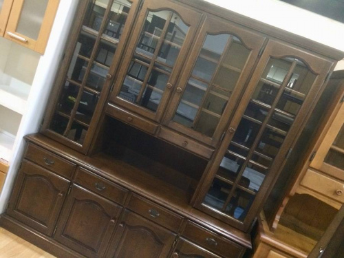 家具・インテリアの食器棚